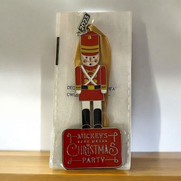 Mickey’s Very Merry Christmas Party 2023 Toy Soldier Ornament Walt Disney - Picture 3 of 12